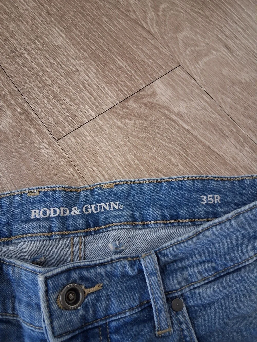 Rodd & Gunn Lowry Straight Fit Jean Sky Blue RL